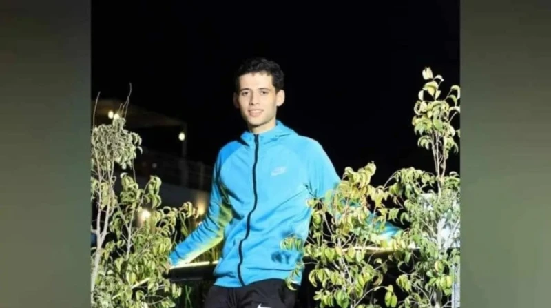 صلى الفجر ورحل بسلام.. وفاة طالب ثانوي بعد صراع مع السرطان في سوهاج عم الحزن أرجاء نجع القرامطة التابع لقرية سفلاق بمدينة ساقلتة شرقي محافظة سوهاج،