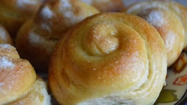 معجنات مناسبة للفطور.. طريقة عمل الشوريكتعتبر طريقة عمل الشوريك، من وصفات المطبخ المصري السهلة واللذيذة، والتي يمكن تقديمها كوجبات إفطار شهية. ويمكن