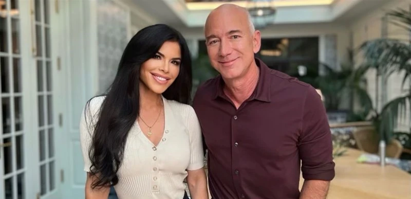 ثاني أغنى رجل في العالم.. لماذا تخلى جيف بيزوس عن البساطة بعد الطلاق؟ تعرف على التالي ثاني أغنى رجل في العالم.. لماذا تخلى جيف بيزوس عن البساطة بعد الطلاق؟، لطالما عاش الملياردير ا
