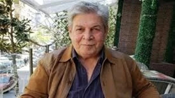 بطل أفريكانو.. وفاة فنان عربي شهير عن عمر 81 عاماتلقى الوسط الفنى العربى صدمة كبيرة بعد وفاة الفنان اللبنانى سمير شمص عن عمر ناهز 81 عاما.وأصدرت