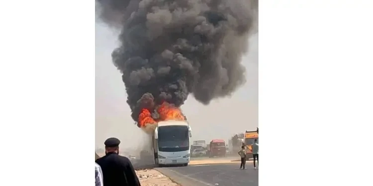 معجزة من قلب النيران نجاة كورال كنيسة مار بولس من فاجعة مروعة وتفحم الأتوبيس بالكاملكنيسة مار بولس , في حادثة درامية تشبه مشهدا سينمائيا ، تعرض فريق