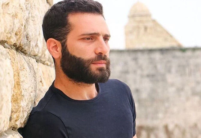 وسام صليبا يعود الى التواصل بعد فترة انقطاع ويكشف هذه المعلومات عاد الممثل اللبناني، وسام صليبا، إلى نشاطه المعهود، بعد غيابه لفترة طويلة عن منصات