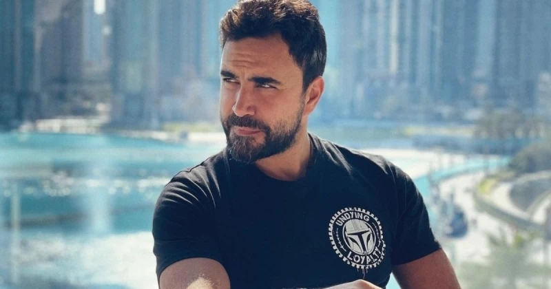 نادر الأتات يتبرد من الحر في حوض السياحة-بالصور تعرف على التالي نادر الأتات يتبرد من الحر في حوض السياحة-بالصور، شارك الفنان اللبناني نادر الأتات