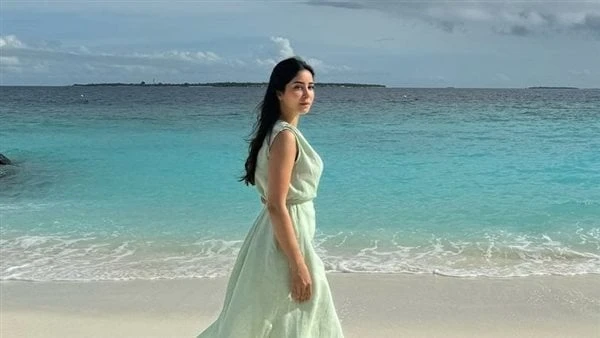 بفستان ناعم.. أسيل عمران تخطف الأنظار من المالديفأطلت الفنانة السعودية أسيل عمران بصورة جديدة من المالديف، وشاركتها مع متابعيها عبر حسابها الرسمي