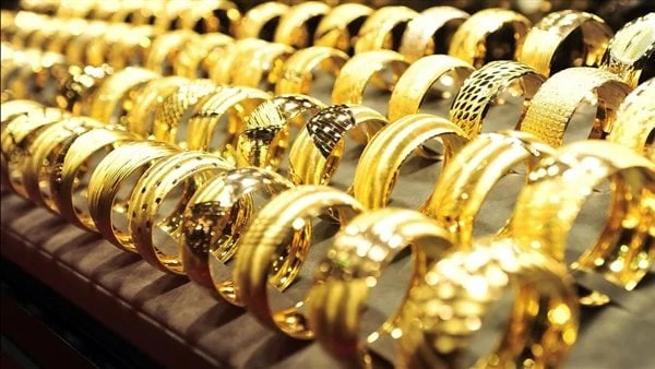 ارتفاع أسعار الذهب عالميا بعد توقف الدولار عن الصعودارتفعت أسعار الذهب خلال تداولات اليوم الخميس بدعم من توقف الدولار عن التعافي قبل صدور بيانات