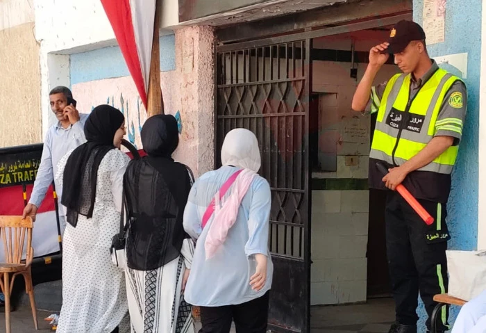 بدء امتحان الدور الثاني للغة الأجنبية والتربية الوطنية لطلاب الثانوية العامة بدأ طلاب الثانوية العامة دور ثان أداء امتحان مادة اللغة الأجنبية الثانية