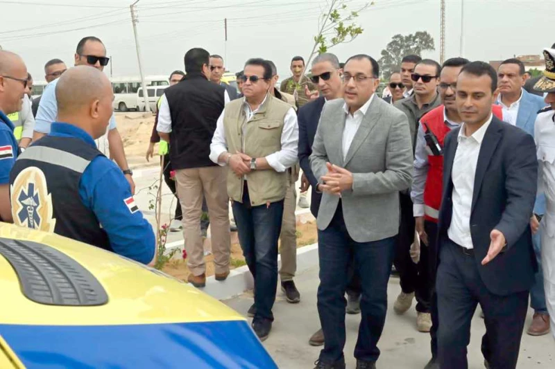 معلومات الوزراء: حياة كريمة تسعى لتقديم خدمات صحية واجتماعية ومعيشية أصدر مركز المعلومات ودعم اتخاذ القرار بمجلس الوزراء عددا جديدا من رؤى على طريق التنمية، وهى سلسلة غير دورية تتس