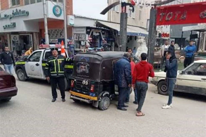 حجز 526 سيارة ومصادرة 155 مركبة وضبط 93 توك توك خلال حملة مرورية بالجيزة شنت الإدارة العامة لمرور الجيزة، عدة حملات بالشوارع الرئيسية والميادين في محافظة الجيزة، وذلك لتحقيق الانضب