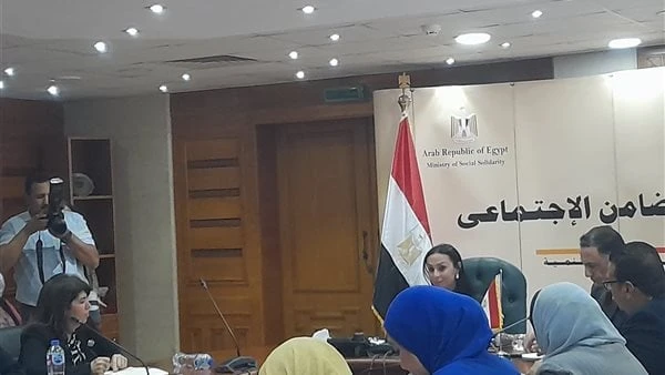 وزيرة التضامن: إضافة 50 ألف أسرة جديدة لمستفيدي تكافل وكرامةكشفت الدكتورة مايا مرسي، وزيرة التضامن الاجتماعي، عن طباعة ١٠٥ آلاف بطاقة تكافل منذ أكثر