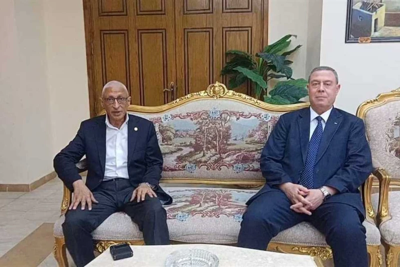 محافظ شمال سيناء يستقبل سفير فلسطين بالقاهرة استقبل اللواء الدكتور خالد مجاور، محافظ شمال سيناء اليوم الاحد، السفير الفلسطيني بالقاهرة دياب اللوح.