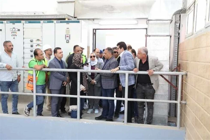 بتكلفة 299 مليون جنيه.. محافظ الشرقية يتفقد مشروع إنشاء شبكات ومحطات رفع صرف صحي بفاقوس أكد المهندس حازم الأشموني محافظ الشرقية، أن الدولة تولي