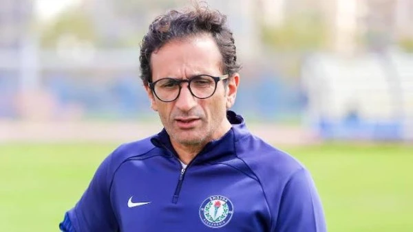 احتفظت بمفتاح الشقة وعدت لسرقتها.. اعترافات صادمة لحارس العقار المتهم بسرقة شقة مدرب نادي سموحة بالمعادي في تطور مثير، نجحت مباحث القاهرة في فك لغز سرقة شقة مدرب نادي سموحة، أحمد س