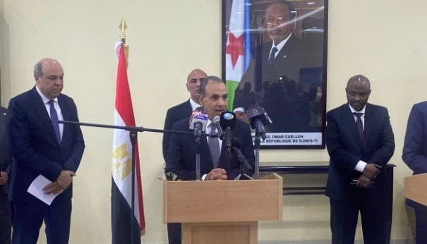 وزير الخارجية يبحث مع الرئيس الجيبوتي تعزيز العلاقات الثنائية والأوضاع الإقليميةبحث وزير الخارجية والهجرة وشئون المصريين بالخارج الدكتور بدر عبد