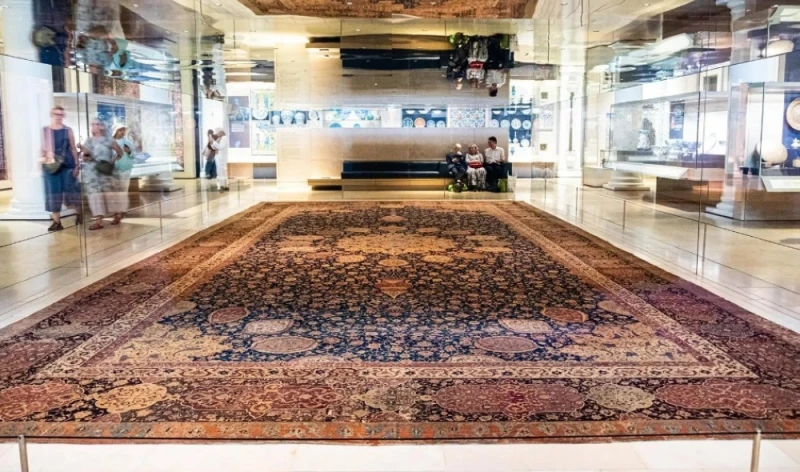 أقدم سجادة مؤرخة في العالم تبهر رواد متحف فيكتوريا وألبرت بلندن الحياة شاهد المقال التالي من صحافة السعودية عن أقدم سجادة مؤرخة في العالم تبهر رواد