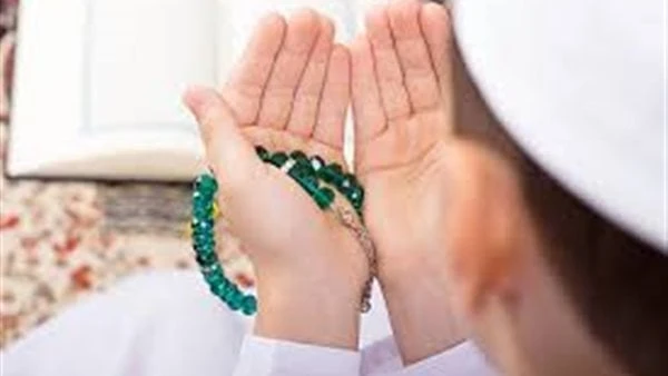 دعاء سورة الإخلاص بآخر ساعة قبل الظهر.. ينجيك من كل ضيق ونكد لا شك أن دعاء سورة الإخلاص بآخر ساعة قبل الظهر يعد من أفضل الأدعية المهمة والمستجابة