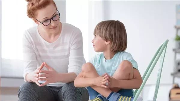 تعزيز ثقته بنفسه.. بهذه النصائح إحمي طفلك من الأمراض النفسيةالصحة العقلية والأمراض النفسية هي الحالة الصحية العامة لتفكيرك وسيطرتك على مشاعرك وسلوكك، وقد يطلق على المرض العقلي أيضا