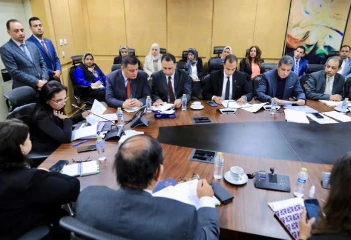 وزيرة التضامن توجه بتحسين جودة خدمات المواطنين والتوسع في الرقمنة عقدت الدكتورة مايا مرسي وزيرة التضامن، اجتماعا مع قيادات العمل بوزارة التضامن