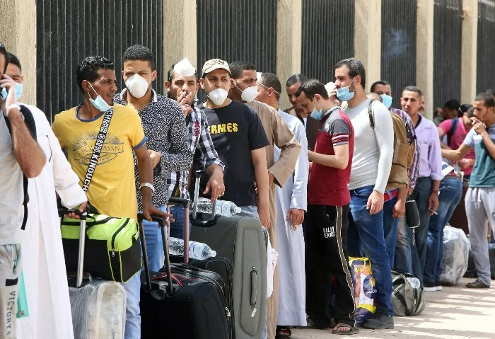 بشرى سارة، 5 آلاف فرصة عمل للمصريين باليونان والسفر ببلاش قال محمد جبران، وزير العمل، إن وزارة العمل هي الجهة الوحيدة المعنية بالتنسيق مع الجانب