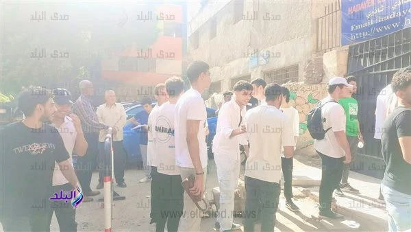 طلاب الثانوية العامة يتوافدون على لجان الدور الثاني لأداء الجبر والهندسة الفراغيةيتوافد طلاب الثانوية العامة الآن على لجان امتحانات الثانوية العامة