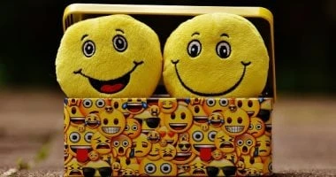 استخدام هذا الرمز التعبيري عند الدردشة يدل على كبر سنك.. اعرف هو إيه المرأة والمنوعات شاهد المقال التالي من صحافة مصر عن استخدام هذا الرمز التعبيري عند الدردشة يدل على كبر سنك اعرف