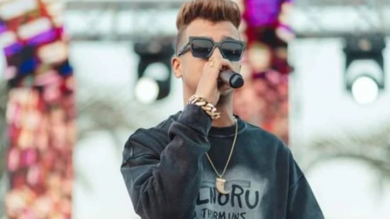 تفاصيل القبض على فنان المهرجانات عصام صاصا في دبي.. فيديو اخر خبر شاهد المقال التالي من صحافة السعودية عن تفاصيل القبض على فنان المهرجانات عصام صاصا