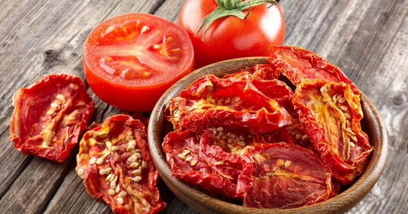 الفن و المشاهير: تعرفوا على كيفية تحضير البندورة المجففة وحفظها شاهد المقال التالي من صحافة لبنان عن تعرفوا على كيفية تحضير البندورة المجففة وحفظها،