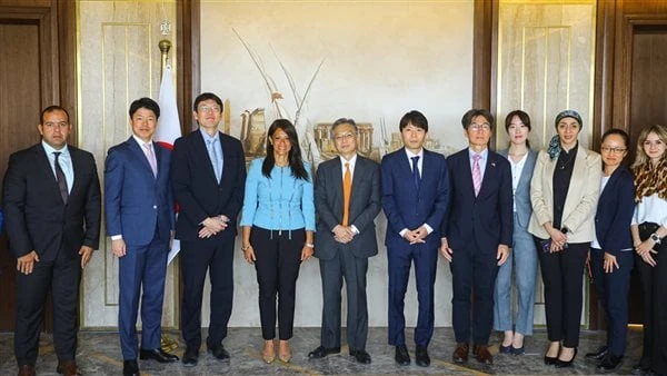 ممثل چايكا يؤكد أهمية تعاون مصر واليابان في مجالات التنمية الصناعةأكد كاتو كين، الممثل الرئيسي لمكتب جايكا في مصر، أهمية التعاون بين جايكا ومصر، مع التركيز على مجالات التعاون الرئي