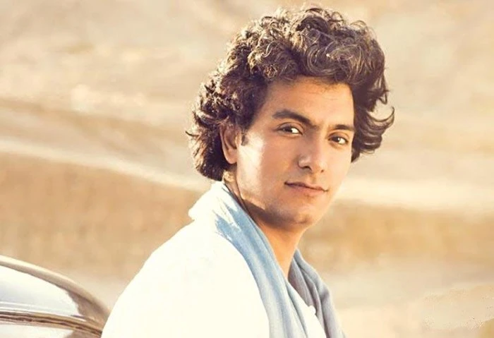 وفاة شقيق المطرب محمد محسن، تعرف على موعد ومكان العزاء أعلن المطرب محمد محسن قبل قليل، عن وفاة شقيقه الأكبر، وكشف عن موعد ومكان الجنازة والعزاء.وكتب