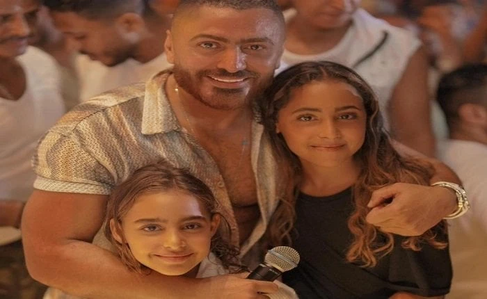 برفقة ابنتيه.. أبرز لقطات حفل تامر حسني في الساحل الشمالي تعرف على التالي برفقة ابنتيه.. أبرز لقطات حفل تامر حسني في الساحل الشمالي، أعرب الفنان تامر