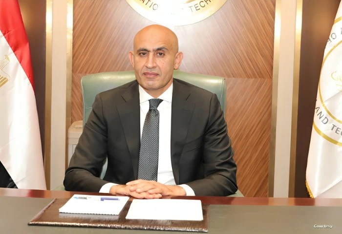 التعليم تؤجل تعديلات الثانوية العامة، متحدث الوزارة يوضح نفى شادي زلطة، المتحدث الرسمي باسم وزارة التربية والتعليم والتعليم الفني، ما تداوله عدد من مستخدمى مواقع التواصل الاجتماعي