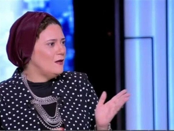 أولياء أمور مصر تطالب بوضع آليات تسليم الكتب المدرسيةأشارت داليا الحزاوي مؤسس ائتلاف أولياء أمور مصر، أنه لم يفصلنا على العام الدراسي الجديد إلا أسابيع قليلة حيث تم الإعلان الرسمي