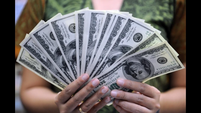 تراجع سعر الدولار اليوم 27-8-2024 في البنوك المصرية أعرف بكامتراجع سعر الدولار اليوم 27-8-2024 في البنوك المصرية أعرف بكام..واصل الدولار تراجعه في