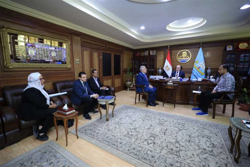 محافظ كفرالشيخ يستقبل المدير التنفيذي لجهاز حماية وتنمية البحيرات والثروة السمكية استقبل اللواء دكتور علاء عبدالمعطي، محافظ كفرالشيخ، اليوم الأربعاء،