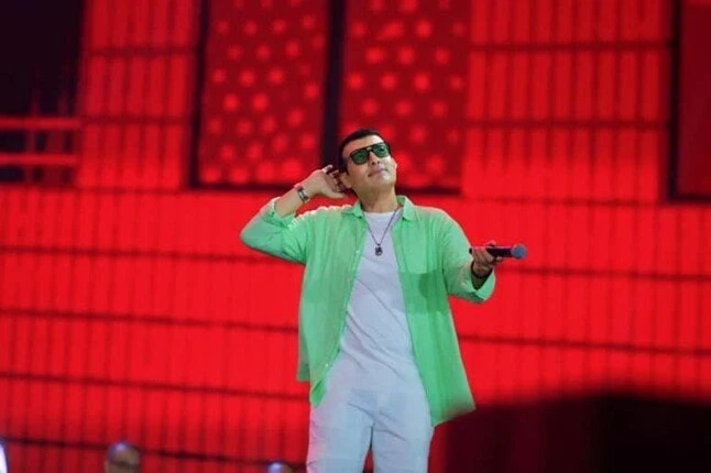 من لندن إلى الساحل.. أبرز حفلات إيهاب توفيق القادمة تعرف على التالي من لندن إلى الساحل.. أبرز حفلات إيهاب توفيق القادمة، يعيش المطرب إيهاب توفيق في