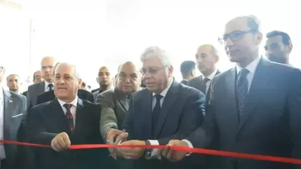 وزير التعليم العالي يدعو الطلاب للاستفادة من خدمات التوجيه الجامعي بمعرض أخبار اليومافتتح الدكتور أيمن عاشور وزير التعليم العالي والبحث العلمي، صباح