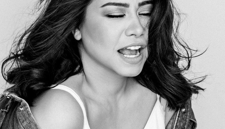 روتانا تحذف أحدث إصدارات شيرين عبدالوهاب من يوتيوبفوجئ الجمهور اليوم بحذف أغنيتي الفنانة شيرين عبدالوهاب بتمنى أنساك واللي يقابل حبيبي، من منصة يوتيوب، وذلك بعد ساعات قليلة من طرحه