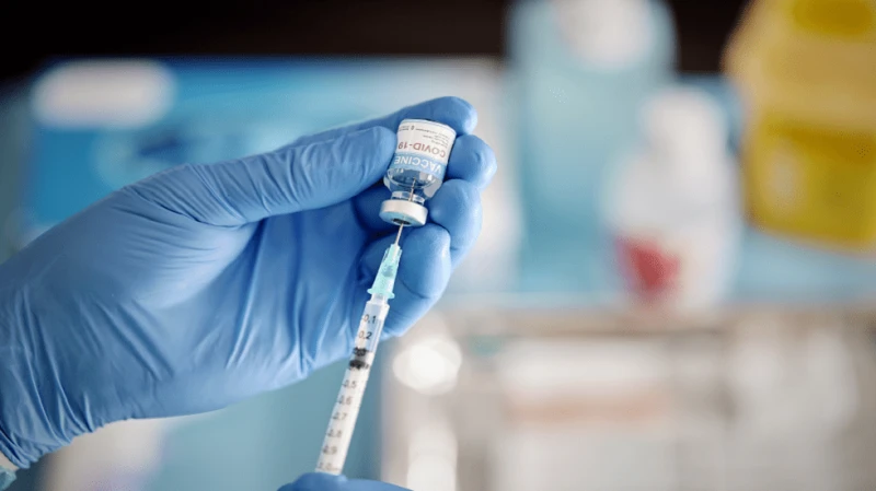 لقاح جديد لمكافحة سرطان الرئة.. ما القصة؟ يجري العلماء اختبار لقاحا جديد لمكافحة سرطان الرئة لأول مرة على المرضى في المملكة المتحدة، وفقا لصحيفة