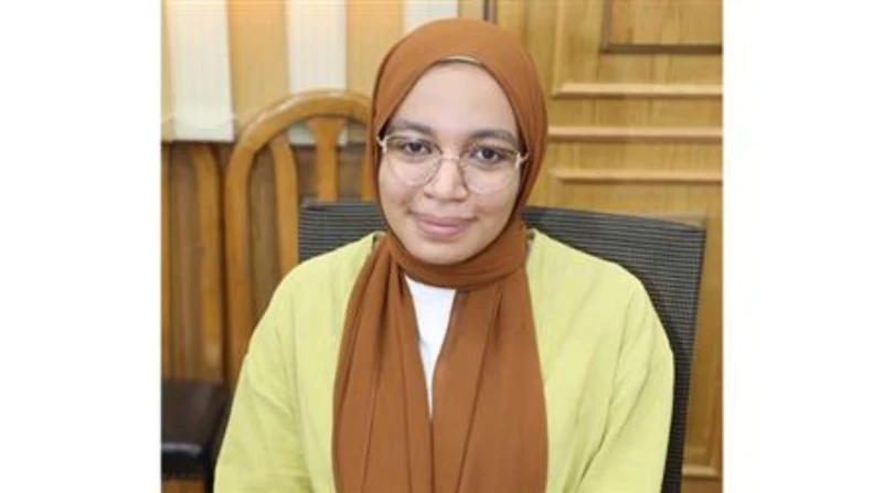 أسرة ندى تعلق على انتقالها من المركز الأول للثالث بأوائل الثانوية بين ليله وضحاها، نامت الطالبة ندى رمضان الأولى على الثانوية العامة واستيقظت وهي في المركز الثالث، بسبب درجتي الفيز