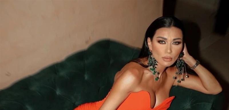 فنون ومشاهير: استغفر الله... نادين الراسي تتعرض لهجوم كبير بسبب هذا الفيديو شاهد المقال التالي من صحافة لبنان عن استغفر الله . نادين الراسي تتعرض