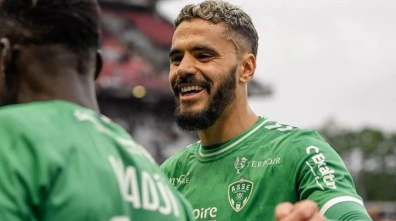 من هو محمود بنتايك صفقة الزمالك الجديدة وبديل فتوحمحمود بنتايك , أعلن نادي الزمالك عن التعاقد الرسمي مع الظهير الأيسر المغربي ، لاعب فريق سانت إتيان الفرنسي ، لتعزيز صفوف الفريق في