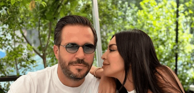 من أثرياء النبطية.. الفنانة العربية الشهيرة تحتفل مع زوجها الوسيم بمناسبة خاصة (صورة) تعرف على التالي من أثرياء النبطية.. الفنانة العربية الشهيرة