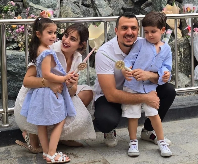 هؤلاء المشاهير تزوجوا أشخاصا بعيدين عن الشهرة.. تعرفوا إليهم شاهد المقال التالي من صحافة السعودية عن هؤلاء المشاهير تزوجوا أشخاصا بعيدين عن الشهرة