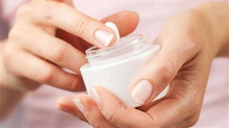 أدوية وكريمات تزيد حساسية البشرة للشمس لايف ستايل شاهد المقال التالي من صحافة مصر عن أدوية وكريمات تزيد حساسية البشرة للشمس، 05 30 ص الثلاثاء 13