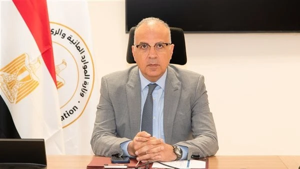 سويلم يستعرض طرق الحفاظ على الشواطئ وحمايتها من التأثيرات السلبية للتغيرات المناخيةعقد الدكتور هانى سويلم وزير الموارد المائية والرى اجتماعا لمناقشة