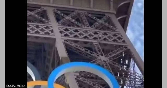 بالفيديو.. رجل يتسلق برج إيفل في باريس دون حبال لايف ستايل شاهد المقال التالي من صحافة البحرين عن بالفيديو رجل يتسلق برج إيفل في باريس دون حبال، قالت