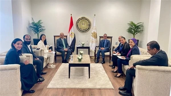 وزير الاستثمار يلتقي وفد هاينز العالمية لاستعراض خطط المجموعة لمضاعفة معدلات الإنتاجالتقى المهندس حسن الخطيب وزير الاستثمار والتجارة الخارجية وفد