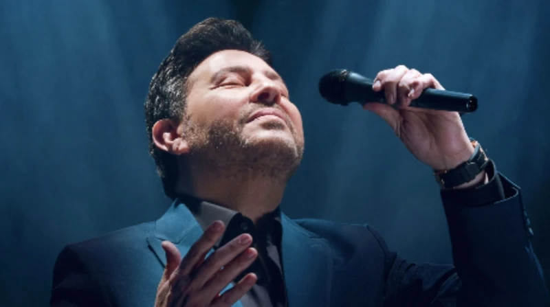 العندليب يجمع هاني شاكر وخالد سليم في الكويت نشر الفنان هاني شاكر ملصق حفله المقرر أن يحييه في الكويت بعنوان العندليب في شهر سبتمبر المقبل، ويشاركه