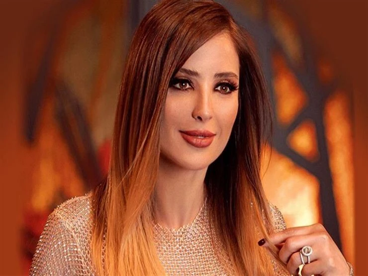 عمري ما شكيت.. وفاء الكيلاني توجه رسالة ل شيرين عبدالوهاب تعرف على التالي عمري ما شكيت.. وفاء الكيلاني توجه رسالة ل شيرين عبدالوهاب، 01 00 ص الخميس