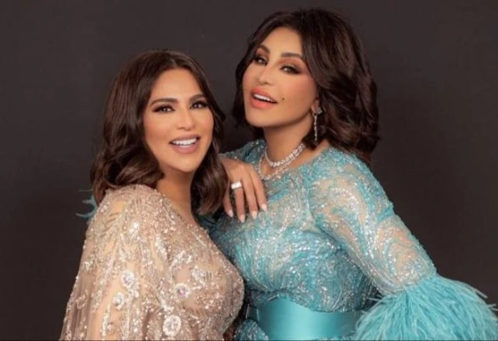 التجهيزات الأخيرة لحفل نوال وأحلام في الرياض (فيديو) روجت الشركة المنظمة لحفل الفنانة أحلام والفنانة نوال الكويتية، المرتقب الليلة بمدينة الرياض