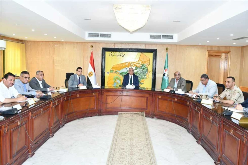 أهلا مدارس.. محافظ الفيوم يتابع الاستعدادات النهائية لتوفير الأدوات المدرسية بأسعار مناسبة عقد الدكتور أحمد الأنصاري محافظ الفيوم، اليوم الأحد،